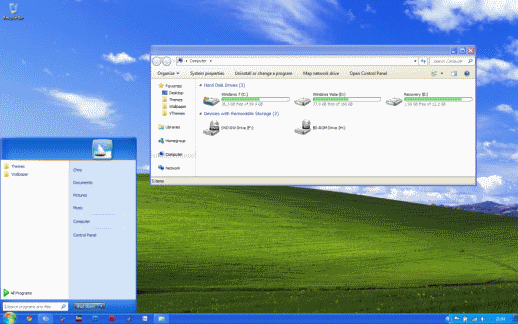 Windows-XP-Luna-theme-ported-to-Windows7